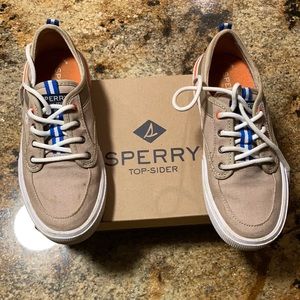 Boys sperrys khaki size 2.5
